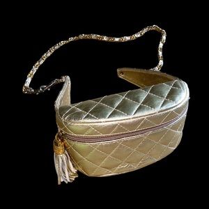 NWOT Gold Quilted Belt Bag Fanny Pack